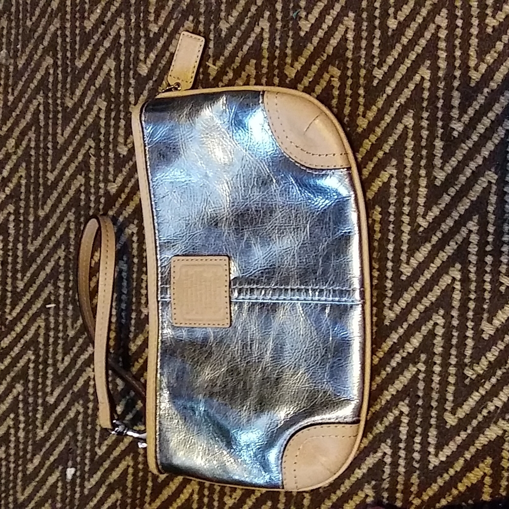 VGUC. Silver Coach wristlet/wallet.